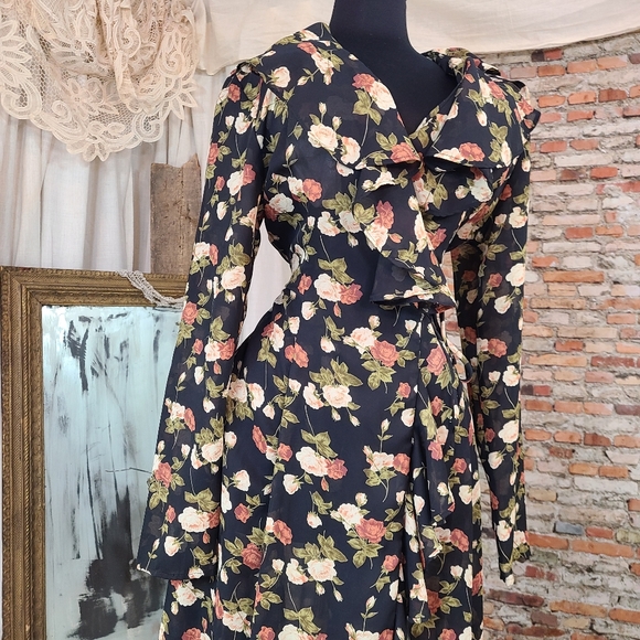 Vintage 1990's Floral Wrap Dress Witch Goddess Flowy Fall Roses 2000's - Picture 3 of 14
